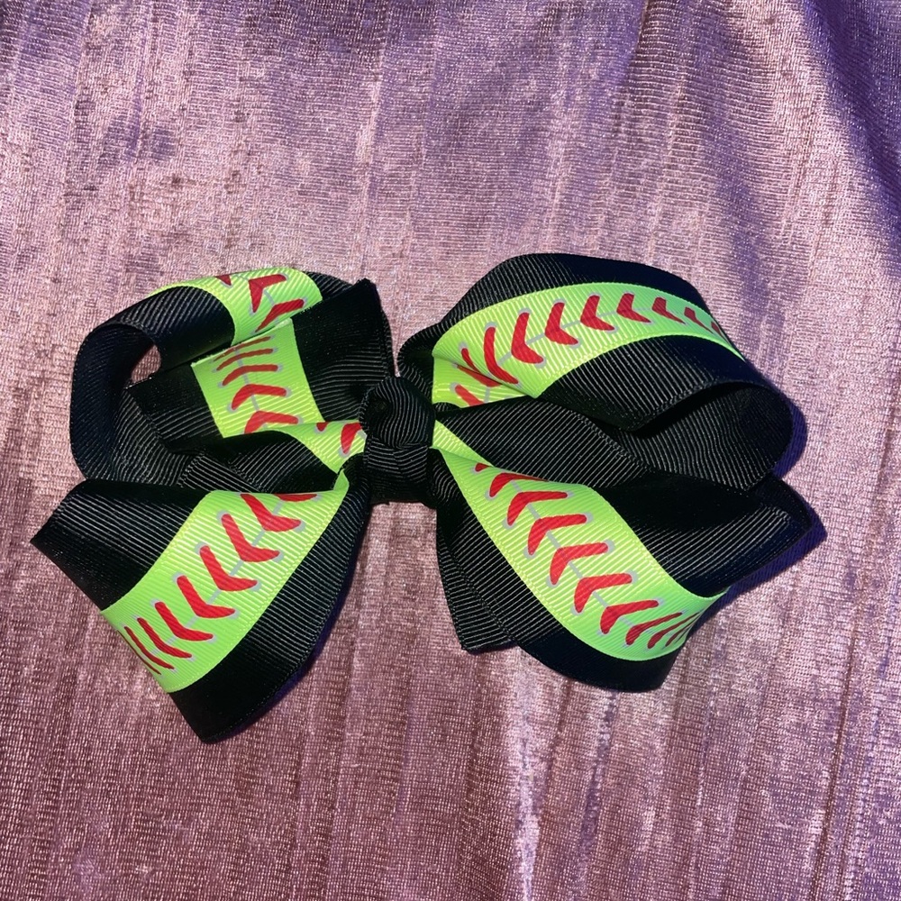 Softball bow